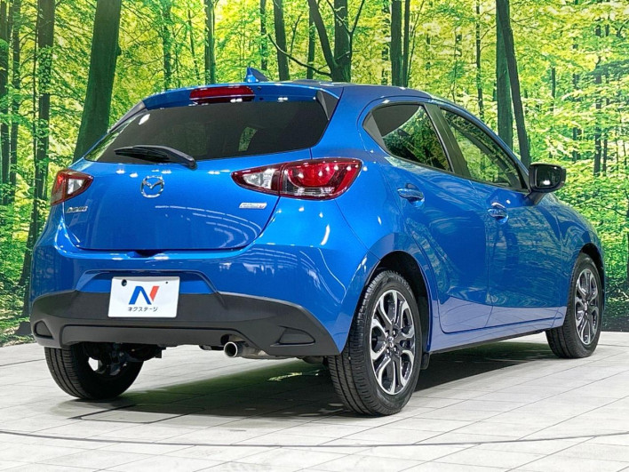 2017 Mazda Demio LDA-DJ5FS (UW-6a2e1aaaf3bcd)[10]