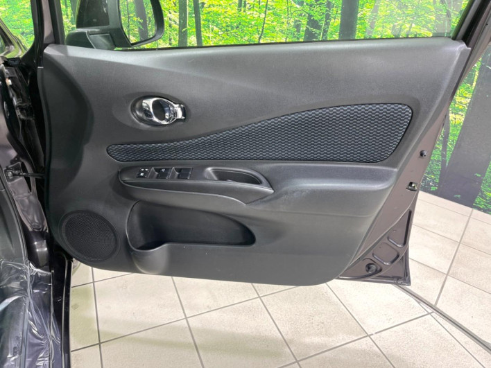 2013 Nissan Note DBA-E12 (UW-6a2e1ab135c92)[15]