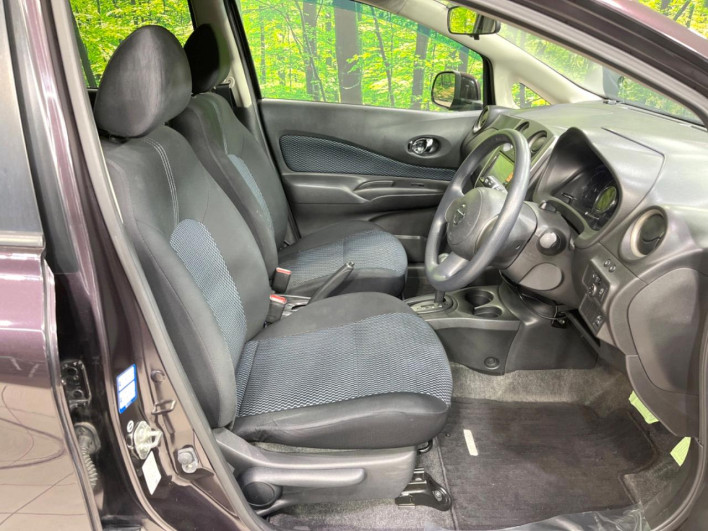 2013 Nissan Note DBA-E12 (UW-6a2e1ab135c92)[8]