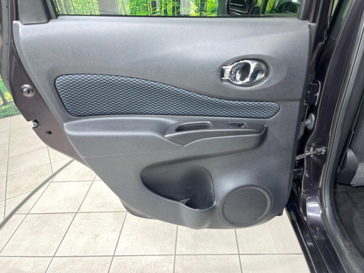 2013 Nissan Note DBA-E12 (UW-6a2e1ab135c92)[13]