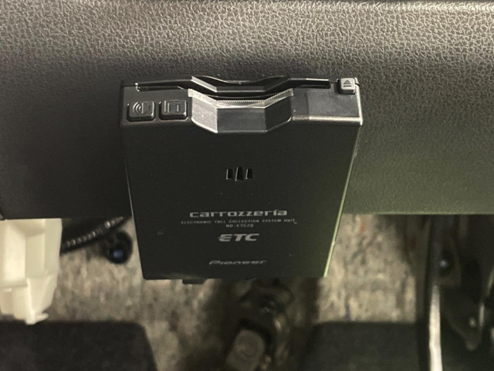 2014 Nissan Note DBA-E12 (UW-6a2e1ab1c152c)[23]