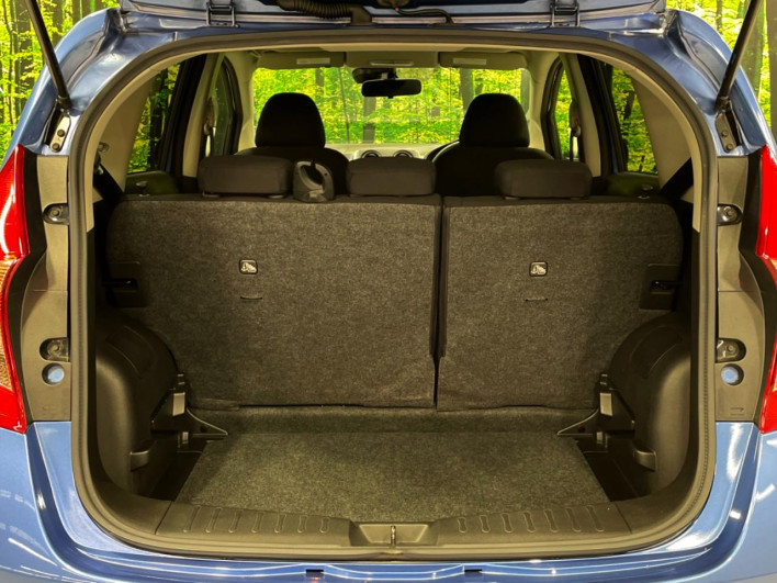 2014 Nissan Note DBA-E12 (UW-6a2e1ab1c152c)[11]