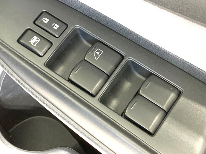 2018 Nissan Note DBA-E12 (UW-6a2e1ab379fa1)[15]