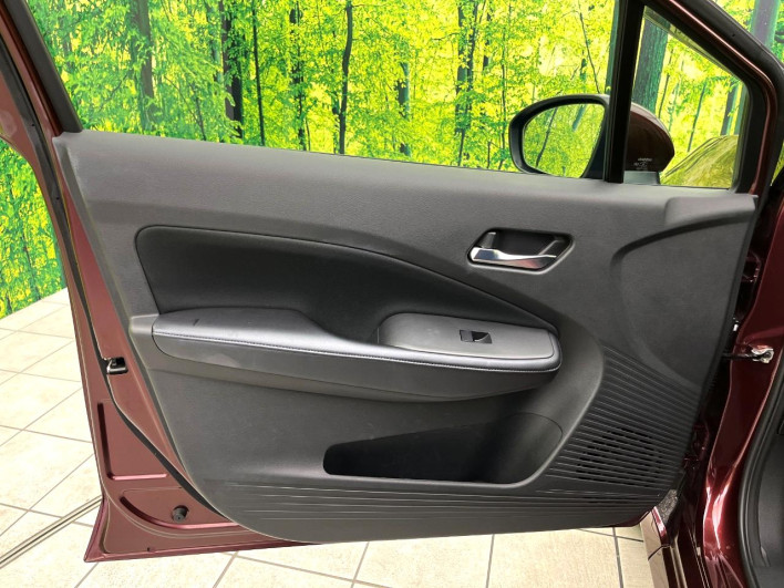 2021 Nissan Note 6AA-E13 (UW-6a2e1ab4d1446)[5]