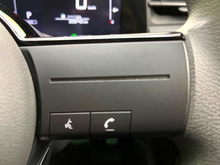2021 Nissan Note 6AA-E13 (UW-6a2e1ab4d1446)[13]