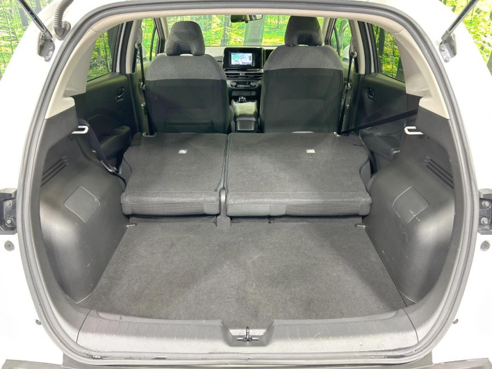 2022 Nissan Note 6AA-E13 (UW-6a2e1ab6bef97)[29]