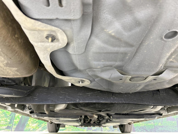 2022 Nissan Note 6AA-E13 (UW-6a2e1ab6bef97)[25]