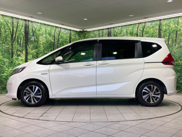 2017 Honda Freed hybrid DAA-GB7 (UW-6a2e1ac19d8aa)[18]
