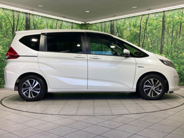 2017 Honda Freed hybrid DAA-GB7 (UW-6a2e1ac19d8aa)[7]