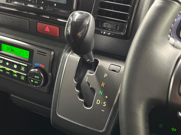 2025 Toyota Hiace Van 3DF-GDH201V (UW-6a2e1ac4b187e)[23]
