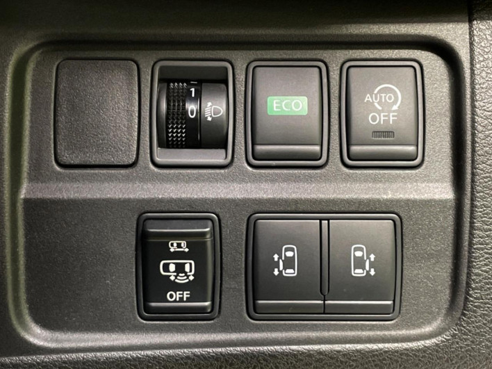 2016 Nissan Serena DAA-GFC27 (UW-6a2e1ac974061)[21]