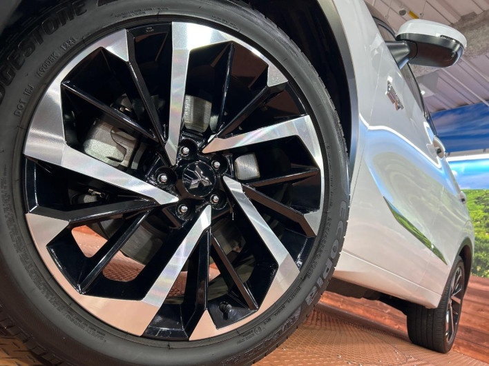 2023 Mitsubishi OUTLANDER PHEV 5LA-GN0W (UW-6a2e1ad4d0cf0)[15]