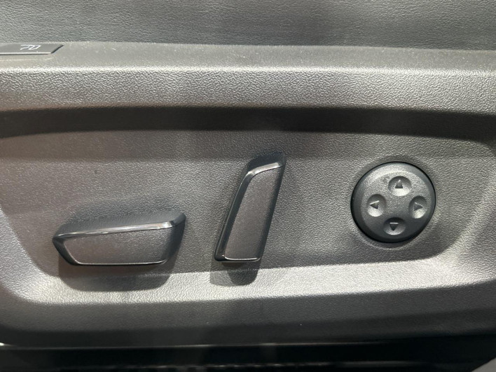 2023 Mitsubishi OUTLANDER PHEV 5LA-GN0W (UW-6a2e1ad4d0cf0)[18]