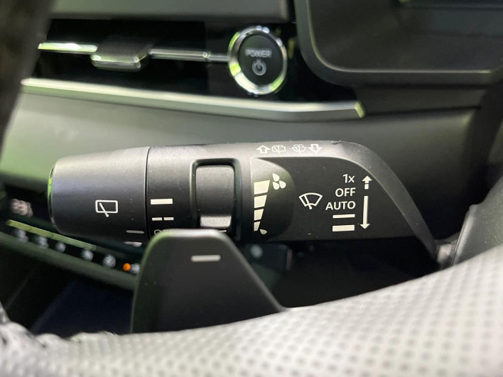2023 Mitsubishi OUTLANDER PHEV 5LA-GN0W (UW-6a2e1ad4eac00)[18]