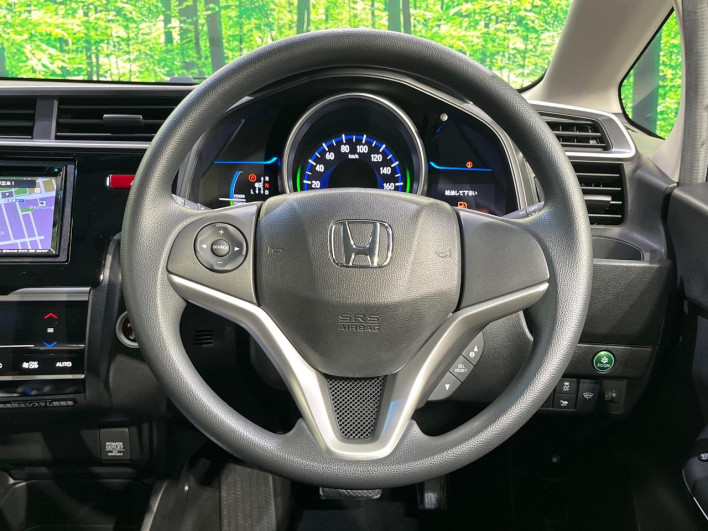 2014 Honda Fit Hybrid DAA-GP6 (UW-6a2e1ad848017)[11]