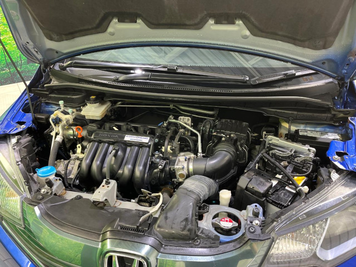2014 Honda Fit Hybrid DAA-GP6 (UW-6a2e1ad848017)[27]
