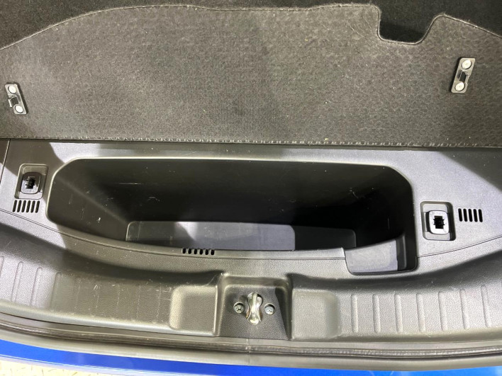 2014 Honda Fit Hybrid DAA-GP6 (UW-6a2e1ad848017)[20]