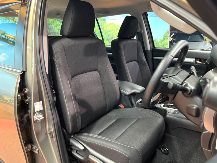 2023 Toyota Hilux 3DF-GUN125 (UW-6a2e1adf738f5)[7]