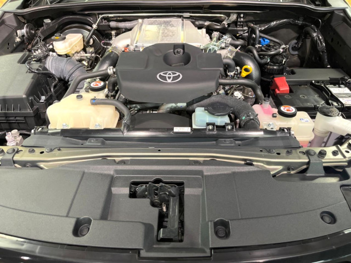 2023 Toyota Hilux 3DF-GUN125 (UW-6a2e1adf738f5)[13]