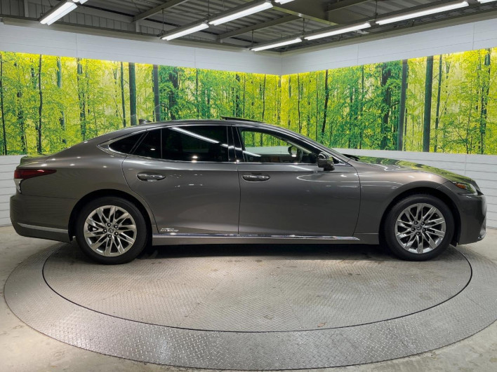 2017 Lexus LS DAA-GVF55 (UW-6a2e1adfc9e8d)[26]