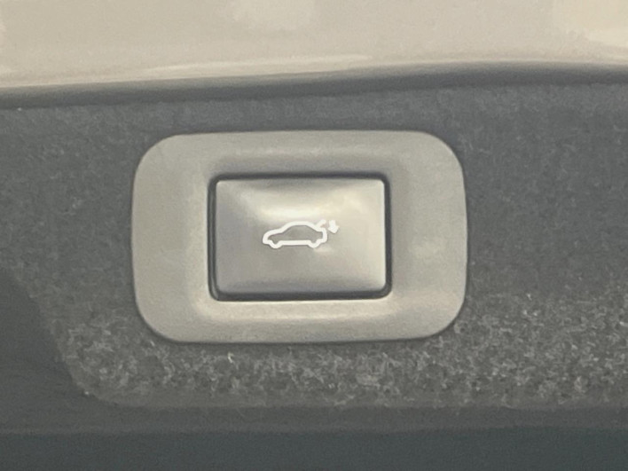 2017 Lexus LS DAA-GVF55 (UW-6a2e1adfc9e8d)[21]