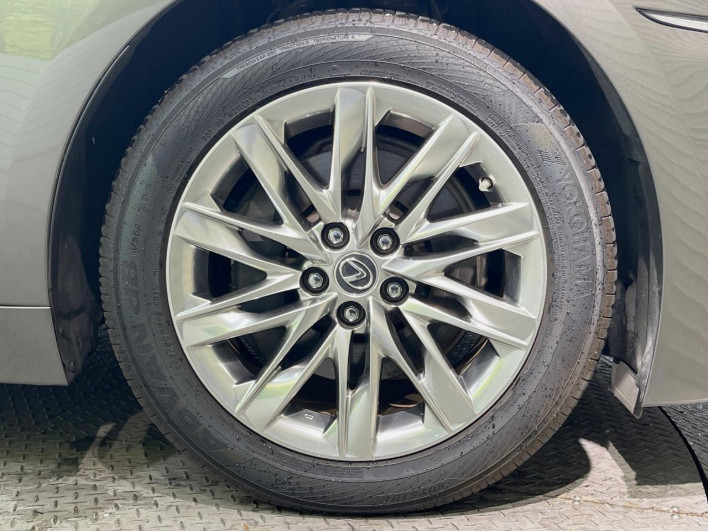 2017 Lexus LS DAA-GVF55 (UW-6a2e1adfc9e8d)[4]