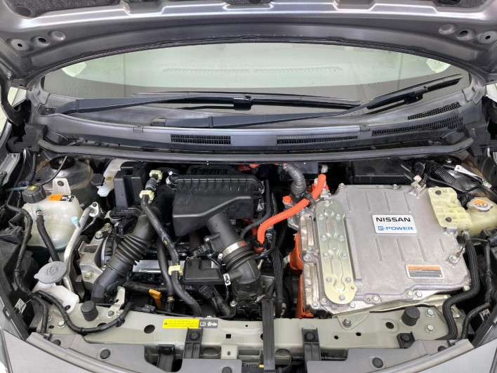 2018 Nissan Note DAA-HE12 (UW-6a2e1ae6cc0a2)[4]