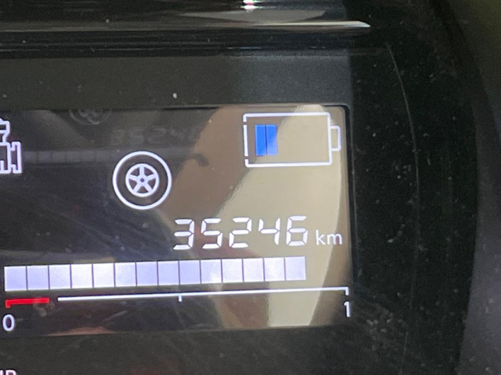2018 Nissan Note DAA-HE12 (UW-6a2e1ae6cc0a2)[2]