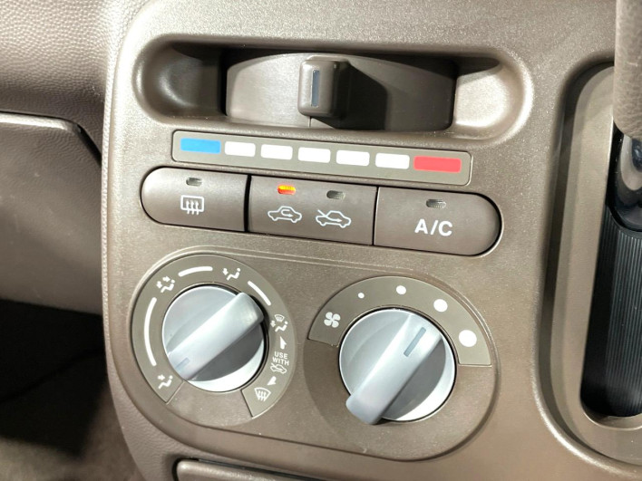2013 Suzuki Alto Lapin Chocolat DBA-HE22S (UW-6a2e1ae7cbe02)[23]