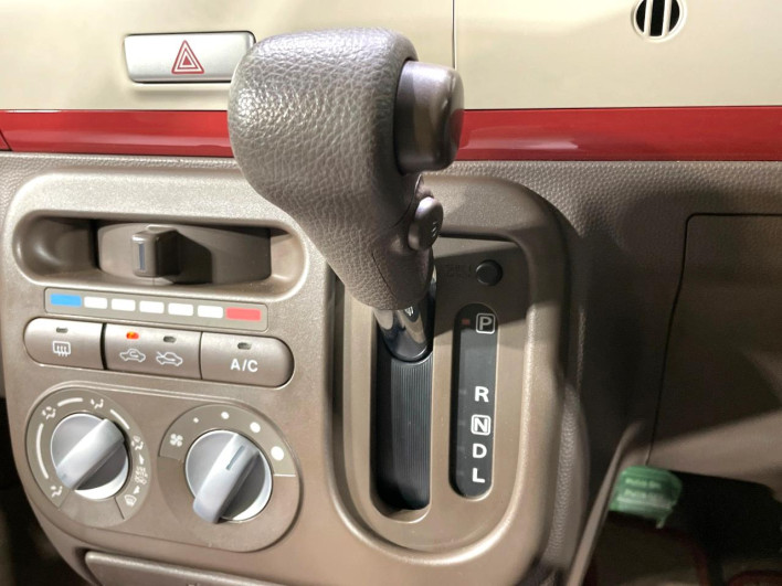 2013 Suzuki Alto Lapin Chocolat DBA-HE22S (UW-6a2e1ae7cbe02)[24]