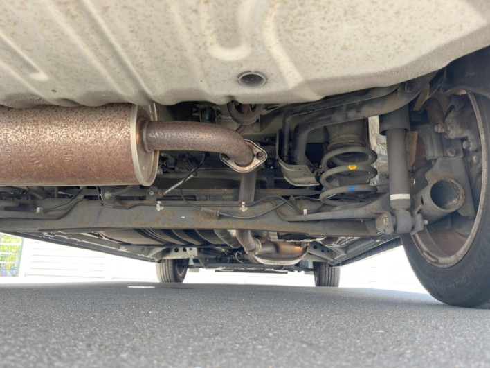 2015 Nissan Serena DAA-HFC26 (UW-6a2e1aeeafef9)[7]