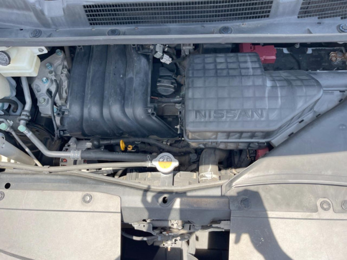 2015 Nissan Serena DAA-HFC26 (UW-6a2e1aeeafef9)[24]