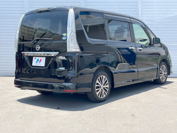 2015 Nissan Serena DAA-HFC26 (UW-6a2e1aeeafef9)[18]