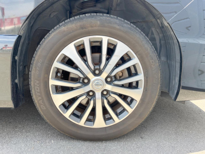 2015 Nissan Serena DAA-HFC26 (UW-6a2e1aeeafef9)[22]