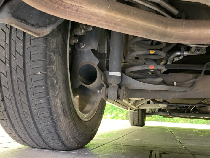 2016 Nissan Serena DAA-HFC26 (UW-6a2e1aef99b3a)[14]