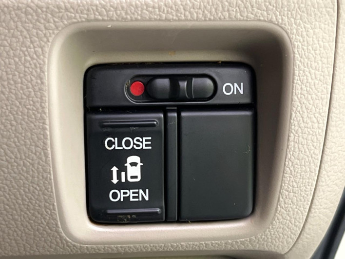 2012 Honda N-BOX DBA-JF1 (UW-6a2e1b0002ae3)[15]