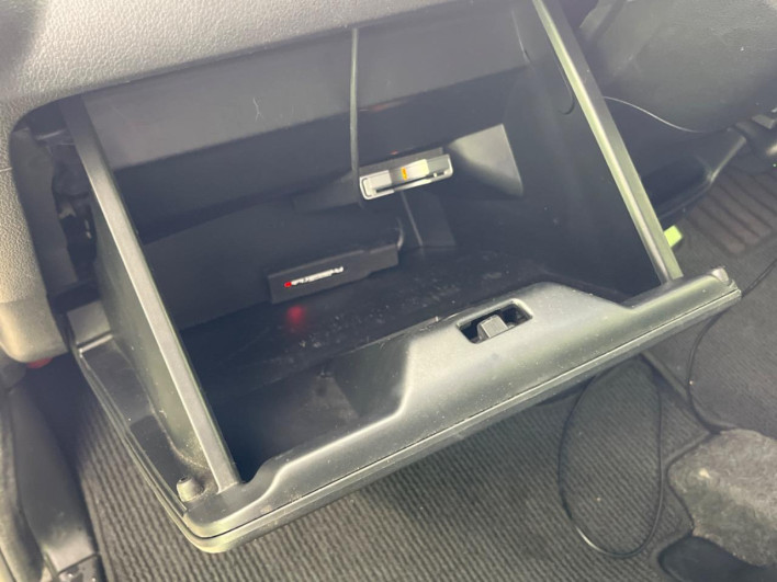 2015 Honda N-BOX CUSTOM DBA-JF1 (UW-6a2e1b025ce6b)[11]