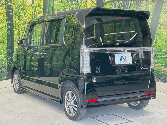 2015 Honda N-BOX CUSTOM DBA-JF1 (UW-6a2e1b02957ac)[8]