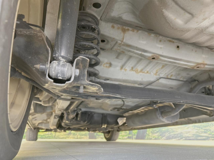 2015 Honda N-BOX CUSTOM DBA-JF1 (UW-6a2e1b02957ac)[15]