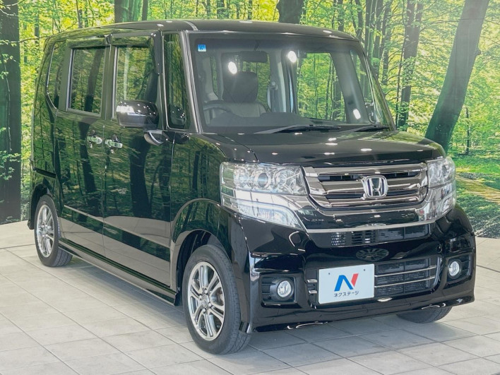 2015 Honda N-BOX CUSTOM DBA-JF1 (UW-6a2e1b02957ac)[29]