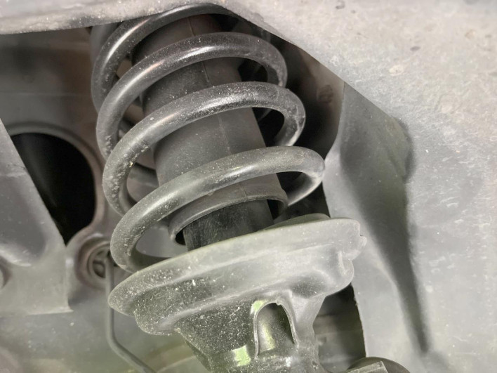 2015 Honda N-BOX CUSTOM DBA-JF1 (UW-6a2e1b0446ea1)[8]