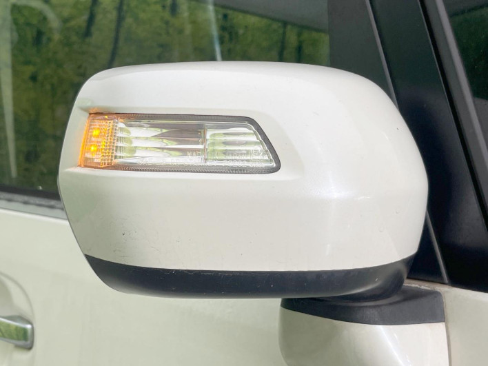 2015 Honda N-BOX CUSTOM DBA-JF1 (UW-6a2e1b0446ea1)[6]