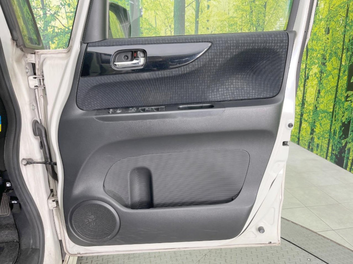 2015 Honda N-BOX CUSTOM DBA-JF1 (UW-6a2e1b0446ea1)[27]