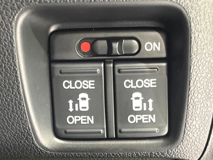 2014 Honda N-BOX DBA-JF2 (UW-6a2e1b087c7d0)[29]