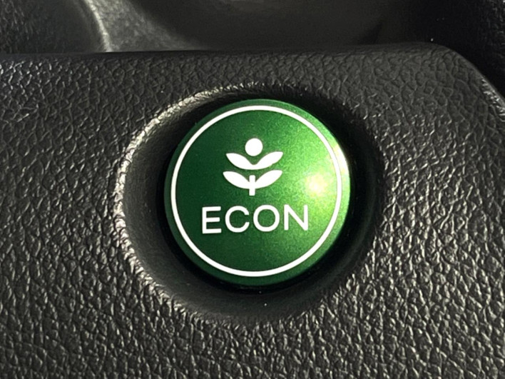 2014 Honda N-BOX DBA-JF2 (UW-6a2e1b087c7d0)[28]