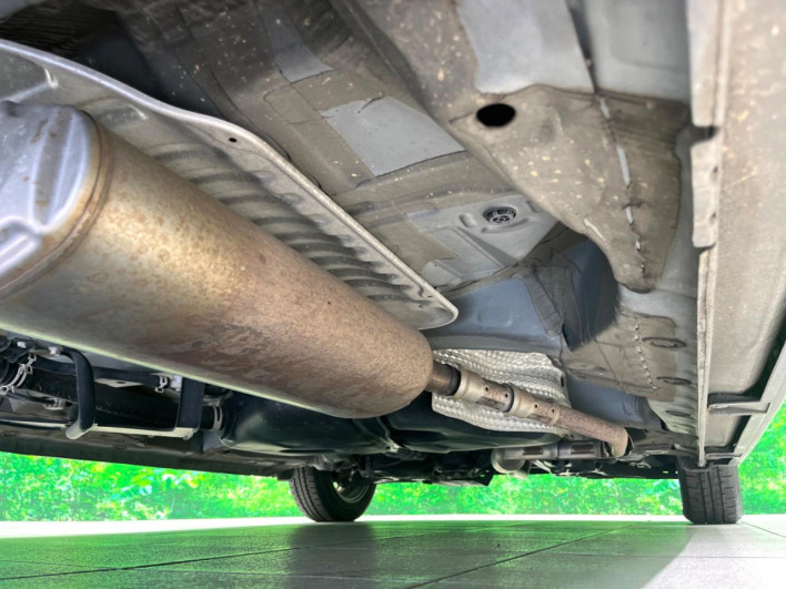 2018 Honda N-BOX CUSTOM DBA-JF3 (UW-6a2e1b09bff42)[11]