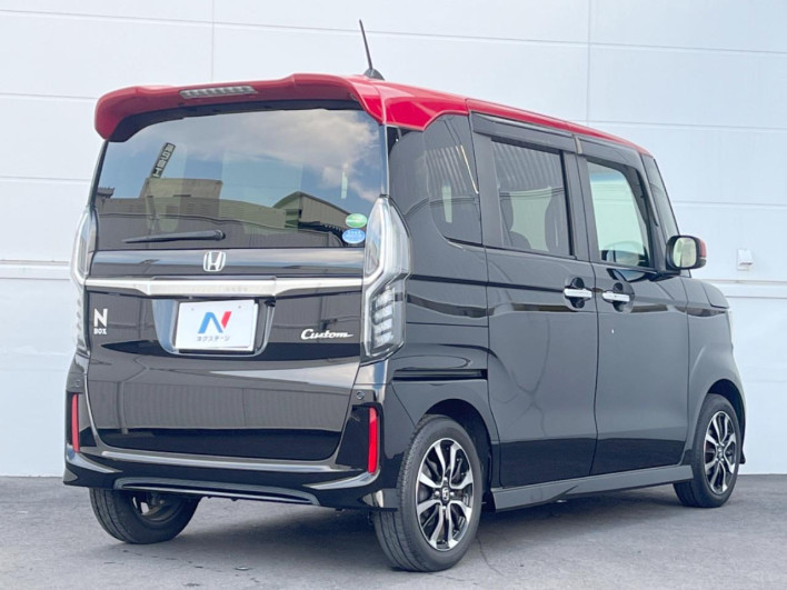 2018 Honda N-BOX CUSTOM DBA-JF3 (UW-6a2e1b0a0aa54)[21]