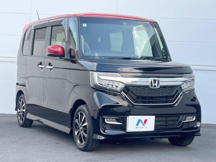 2018 Honda N-BOX CUSTOM DBA-JF3 (UW-6a2e1b0a0aa54)[18]