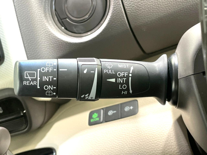 2018 Honda N-BOX DBA-JF3 (UW-6a2e1b0a5d8a5)[22]