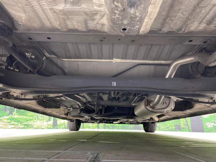 2019 Honda N-BOX DBA-JF3 (UW-6a2e1b0c1ec45)[21]